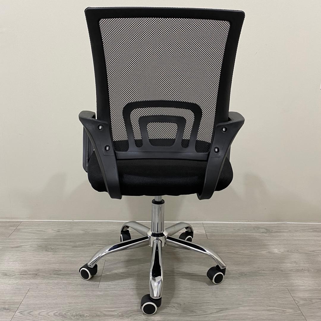 Corner Best Budget Office Chair Europe for Small Bedroom
